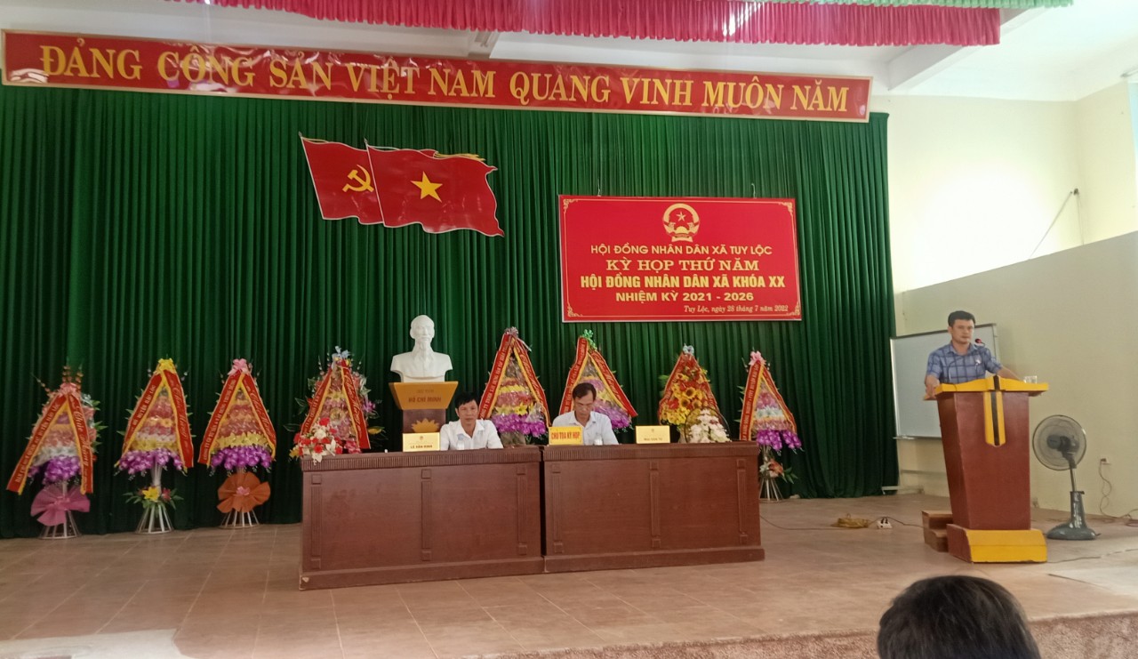 Kỳ họp thứ 5 HĐND xã Tuy Lộc  khóa XX, nhiệm kỳ 2021-2026 